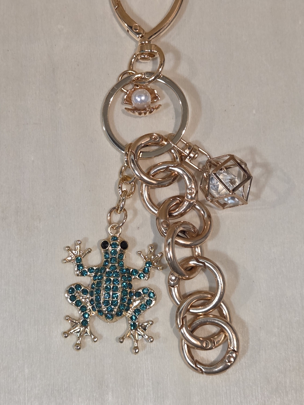 🐸 Whimsical NWT Teal Rhinestone Frog & Crystal Gem Keychain